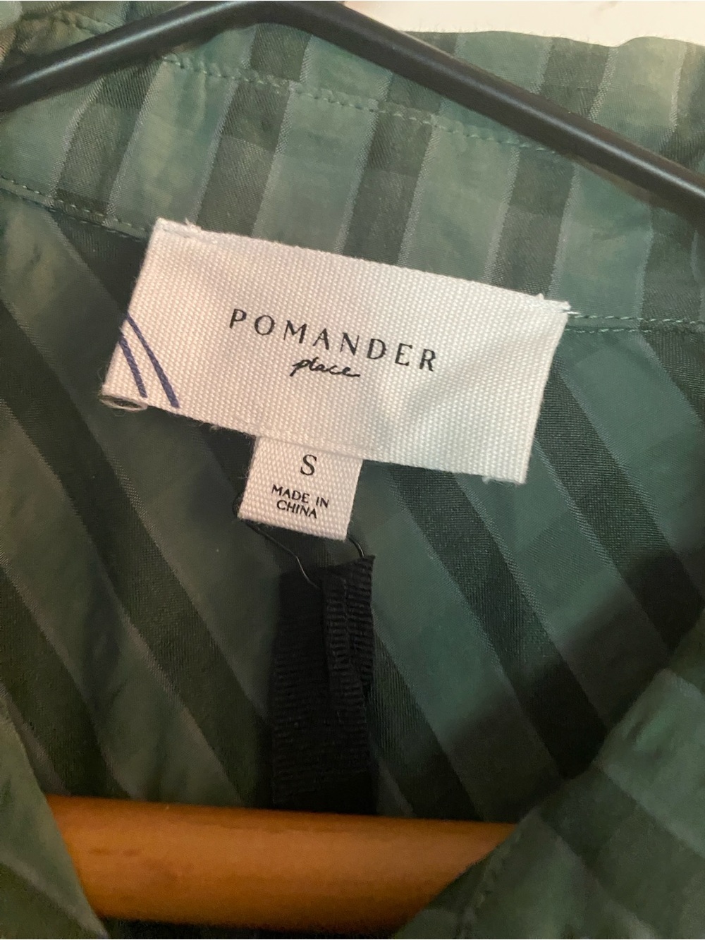Pomander Place Green Plaid Short-Sleeve Shirt Dress - Picture 3 of 6